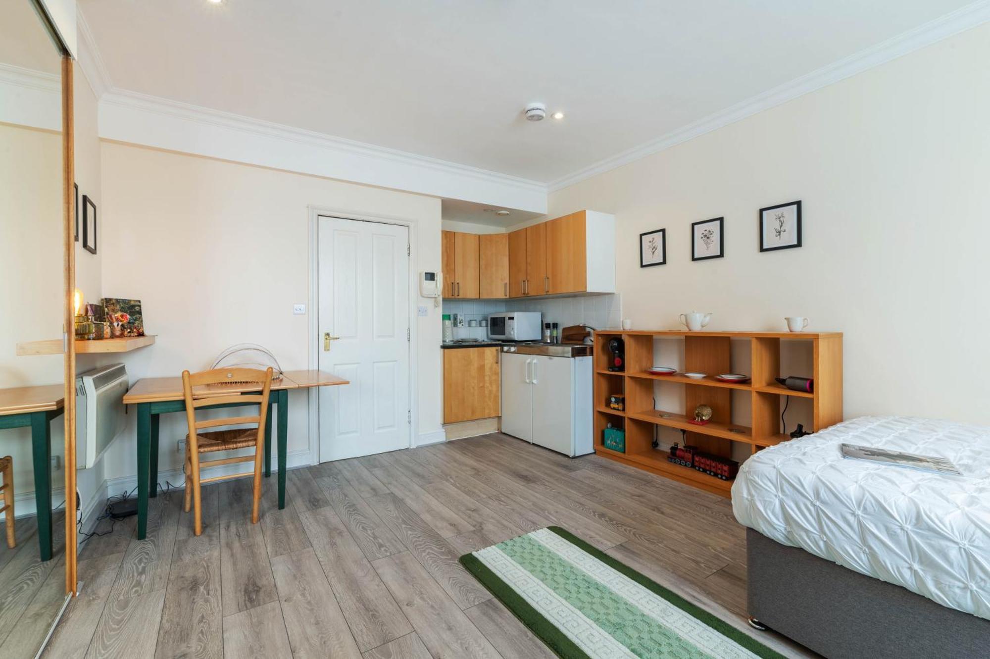 Elegant Art Deco Whole Apartment - 2Mins To Hyde Park, 8Mins To Bayswater, Nottinghill, Paddington London Eksteriør bilde